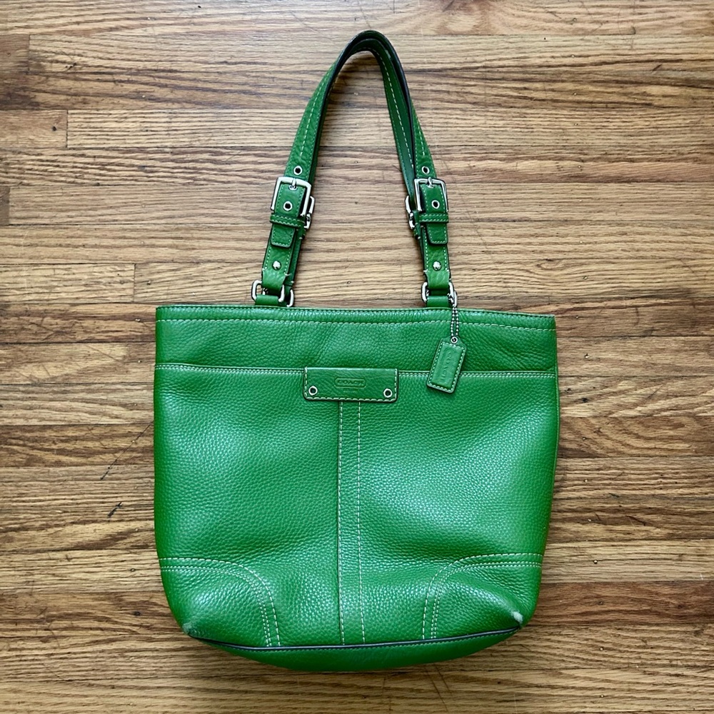 Coach Green Shoulder Bag with Structured Silhouette
